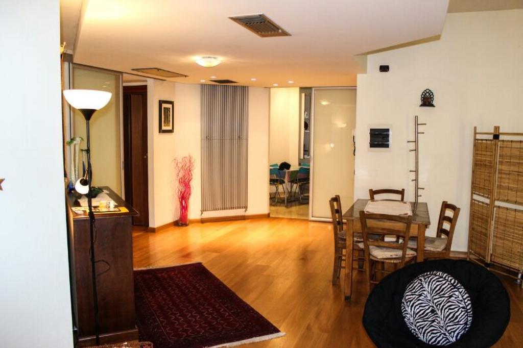 Zeus Rooms Superior Флоренція Екстер'єр фото